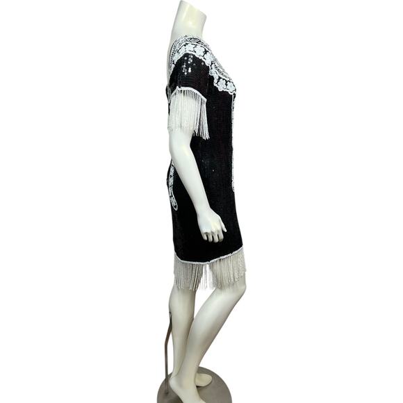 Vintage Black Sequin Beaded Fringe Dress Elegant Floral Design Flapper-Inspired - Picture 15 of 16